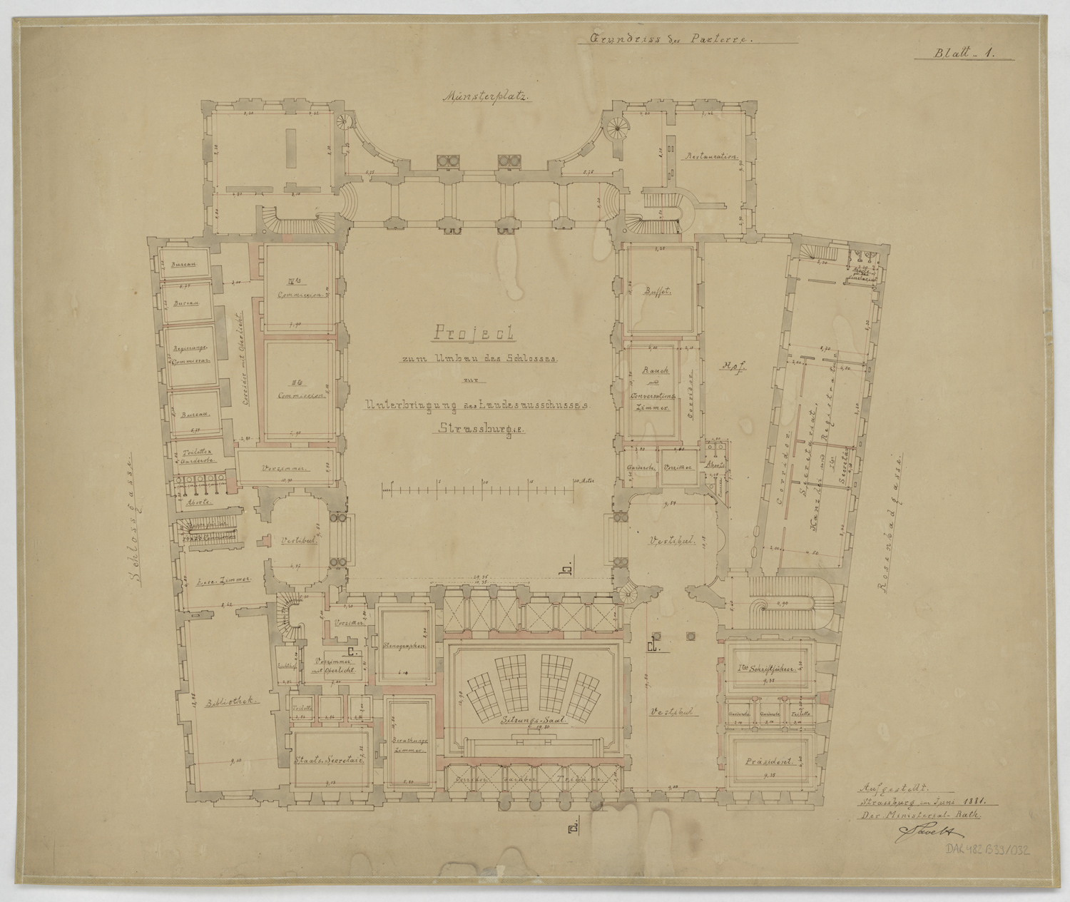 Projet de reconstruction et de réaménagement, plan de masse du rez-de-chaussée.