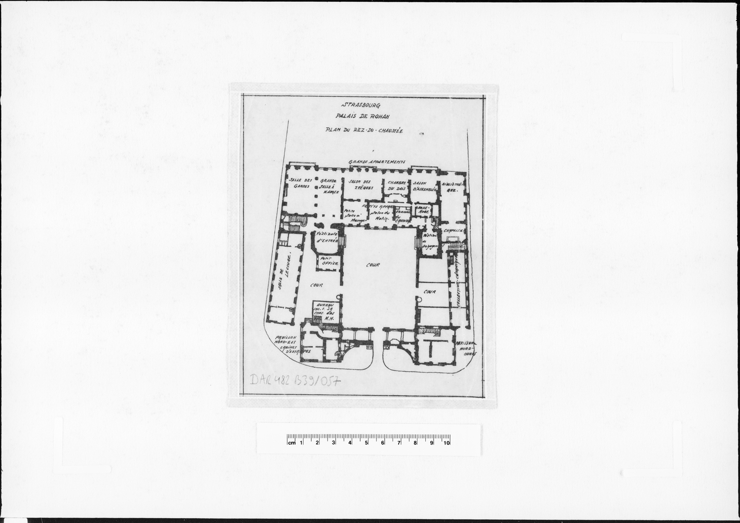 Plan de masse du rez-de-chaussée.