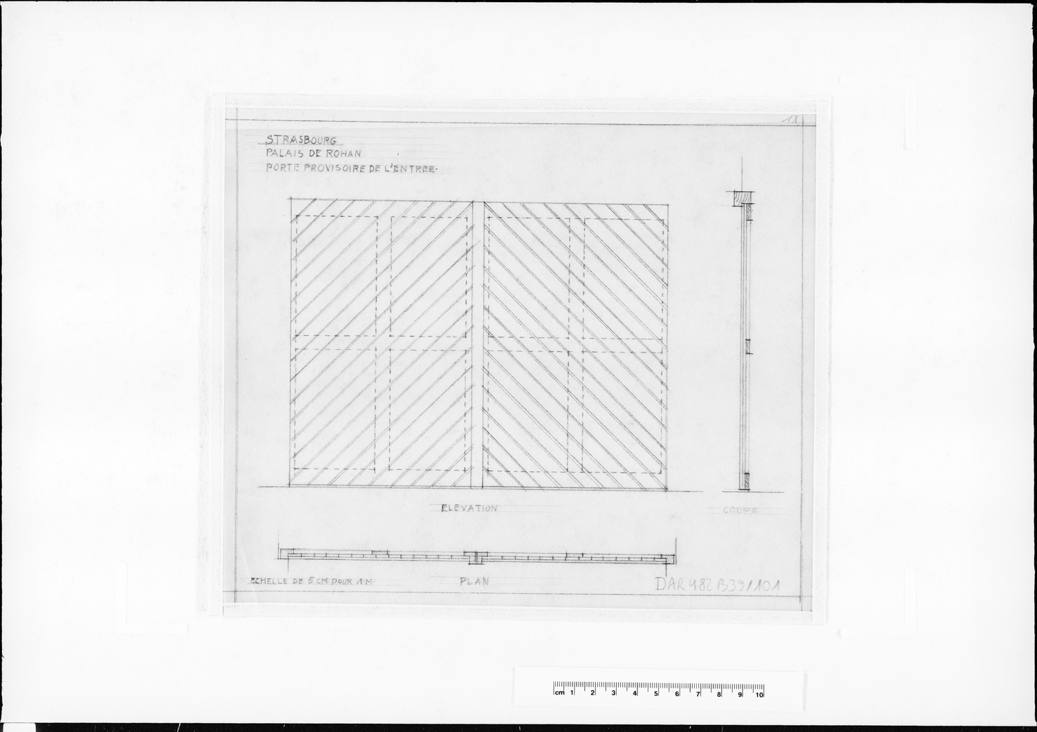 Porte d’entrée provisoire, élévation, plan, élévation et coupe.