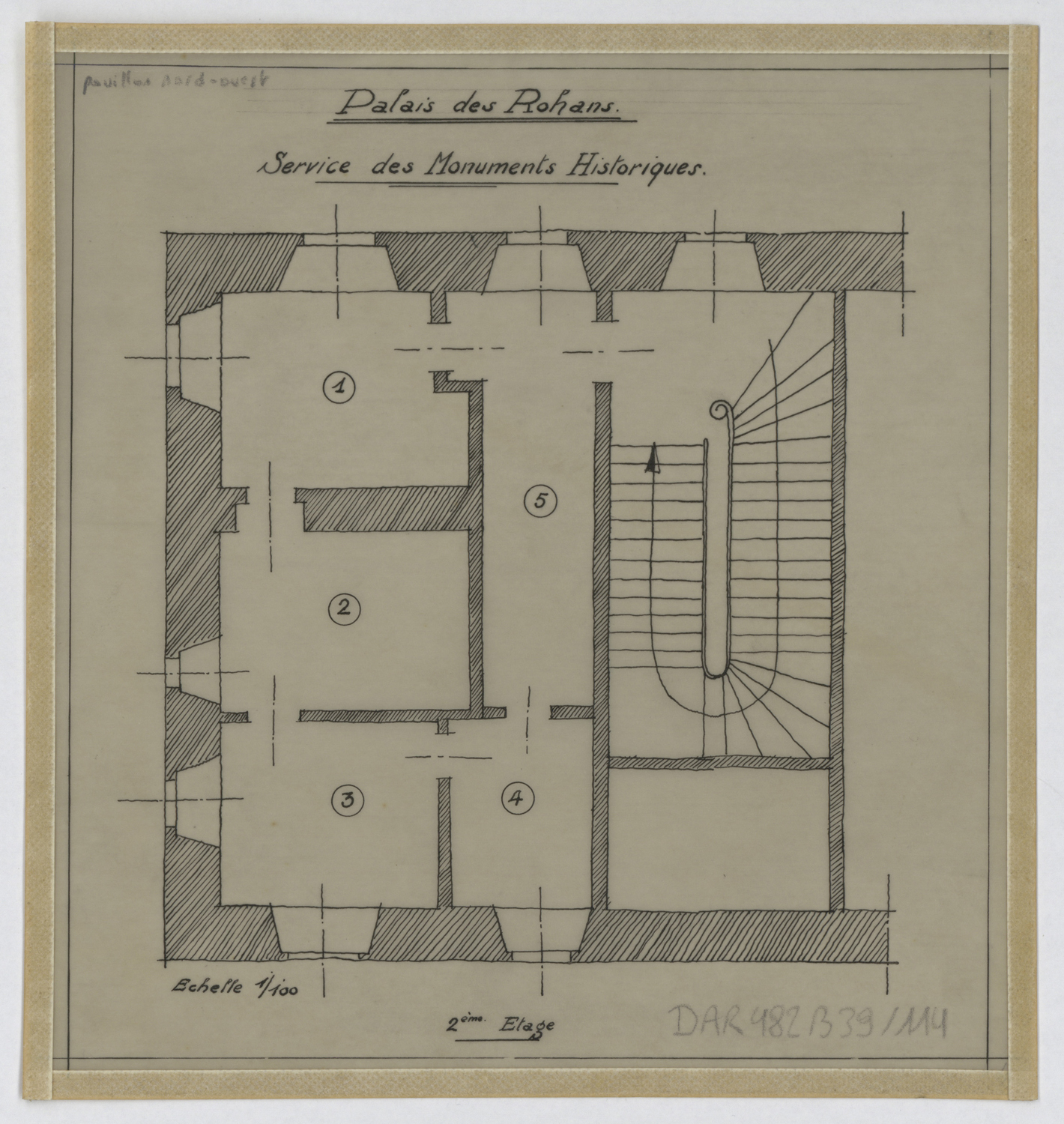 Pavillon nord-est, plan du palier de l’escalier au deuxième étage.