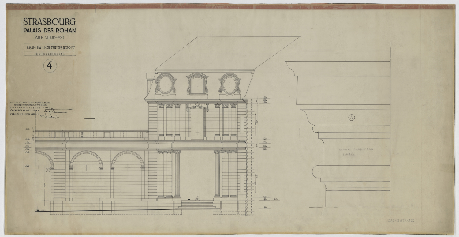 Aile nord-est, élévation du pavillon d’entrée sur la cour d'honneur et détail d'un chapiteau. 