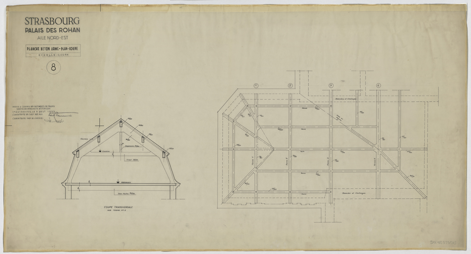 Travaux de restauration de l’aile nord-est, plan et coupe transversale sur la charpente en béton armé.