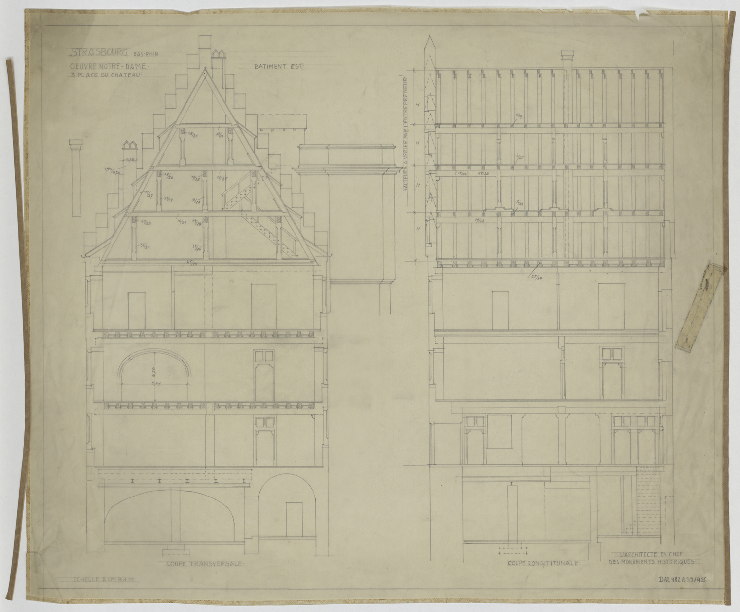 Coupes transversale et longitudinale sur le bâtiment est.