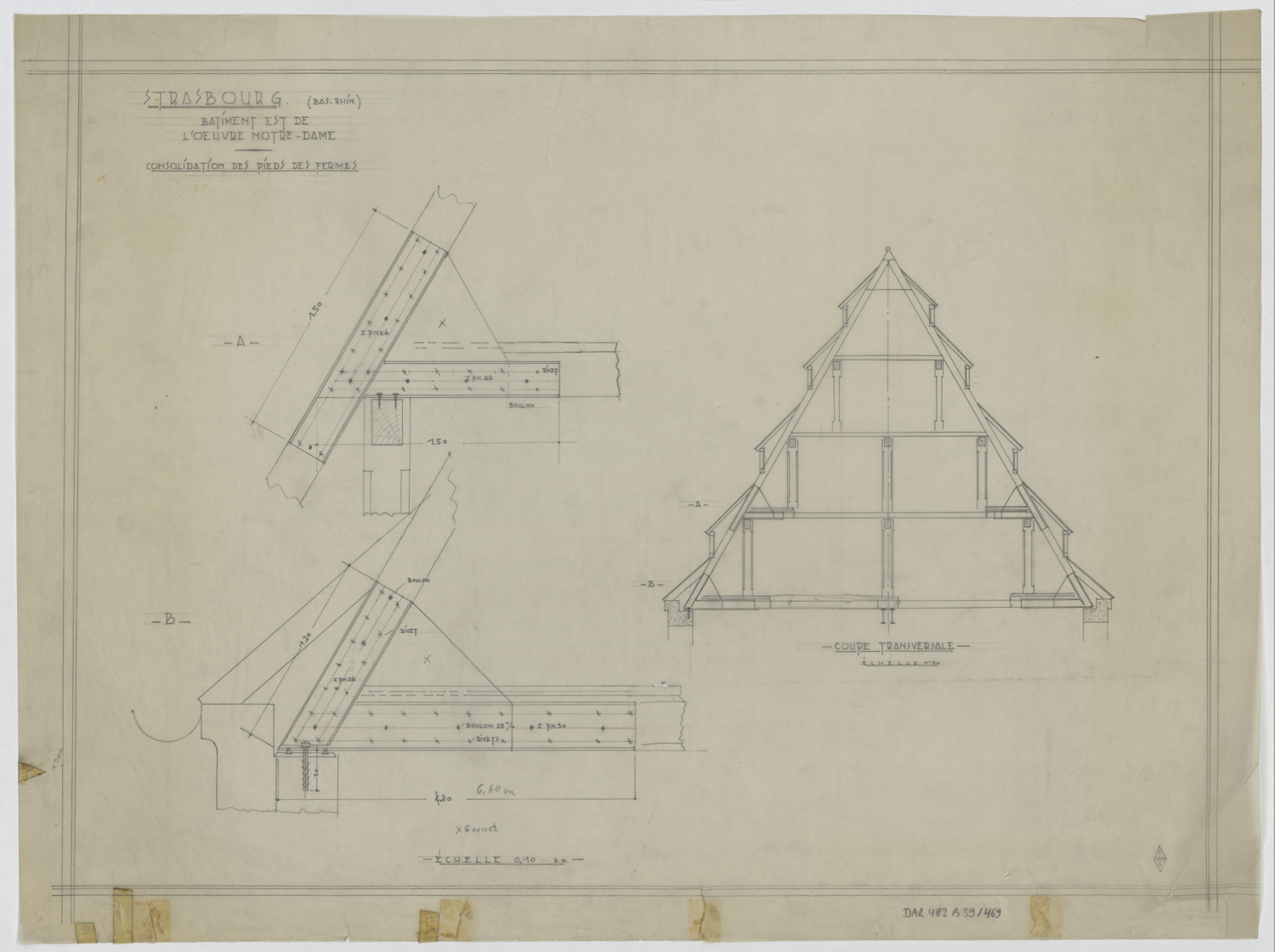 Consolidation des pieds des fermes de la charpente du bâtiment est, coupe transversale et détails.