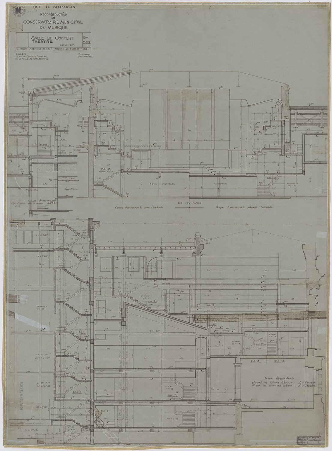 Salle de concert-théâtre, coupes longitudinale et transversale.