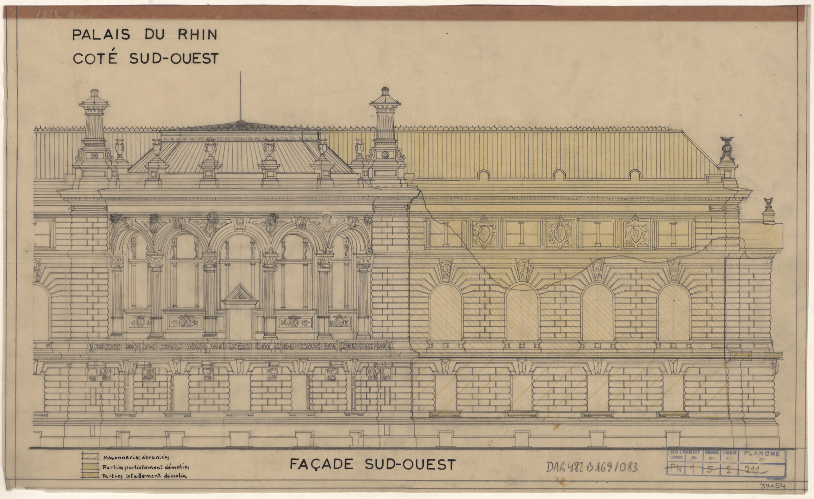 Dommages de guerre, élévation centrale et sud de la façade ouest.