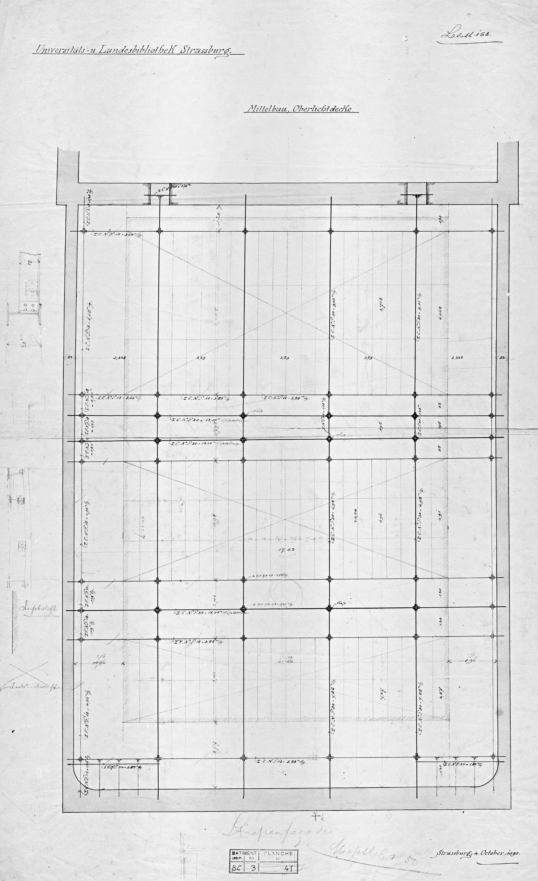 Bâtiment central, plan du plafond à lucarnes.