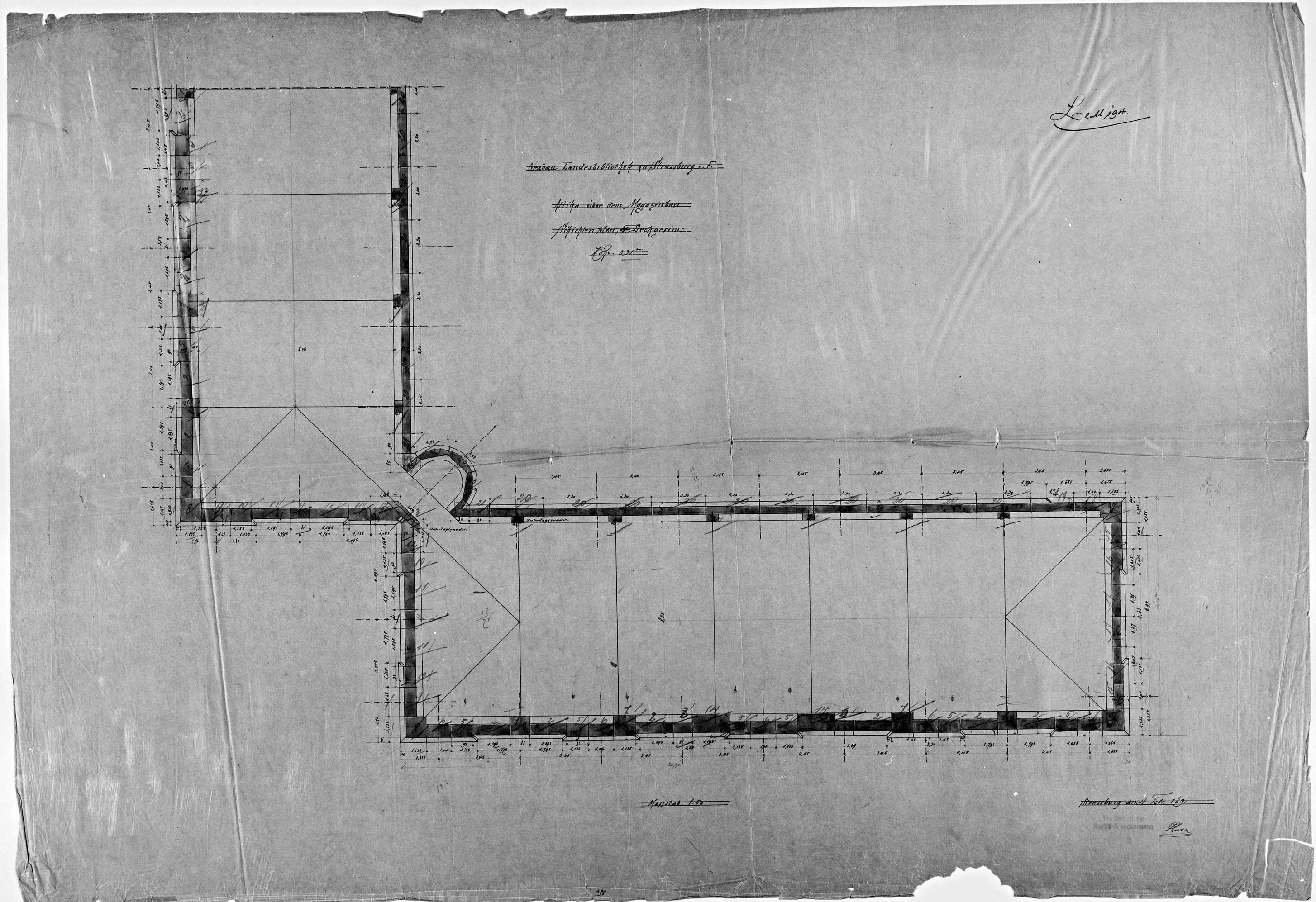 Angle sud-est, plan de la quatrième couche stratigraphique de l’attique au niveau de la corniche.