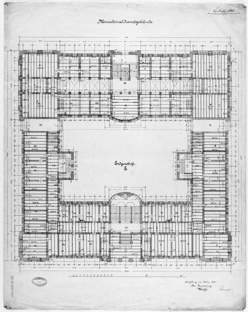 Plan de masse du rez-de-chaussée.