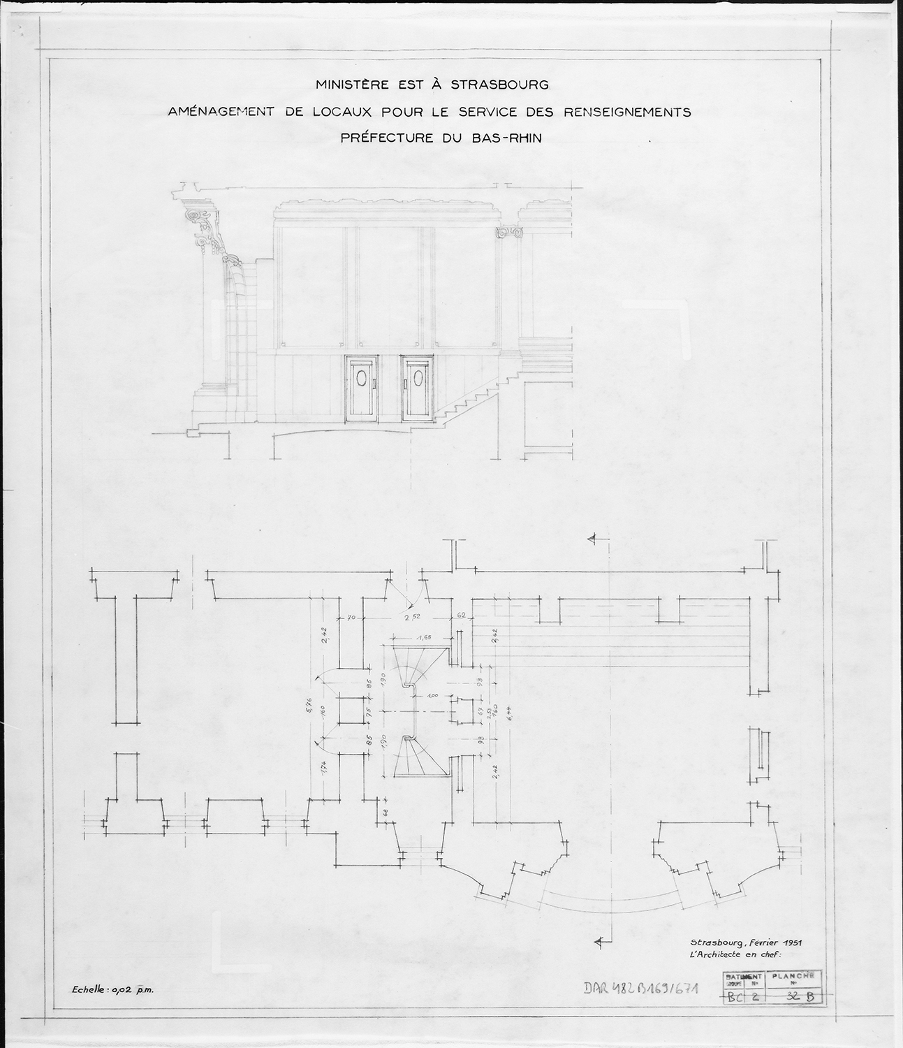 Projet d'aménagement pour le service des renseignements, plan de masse et coupe de l’angle sud.