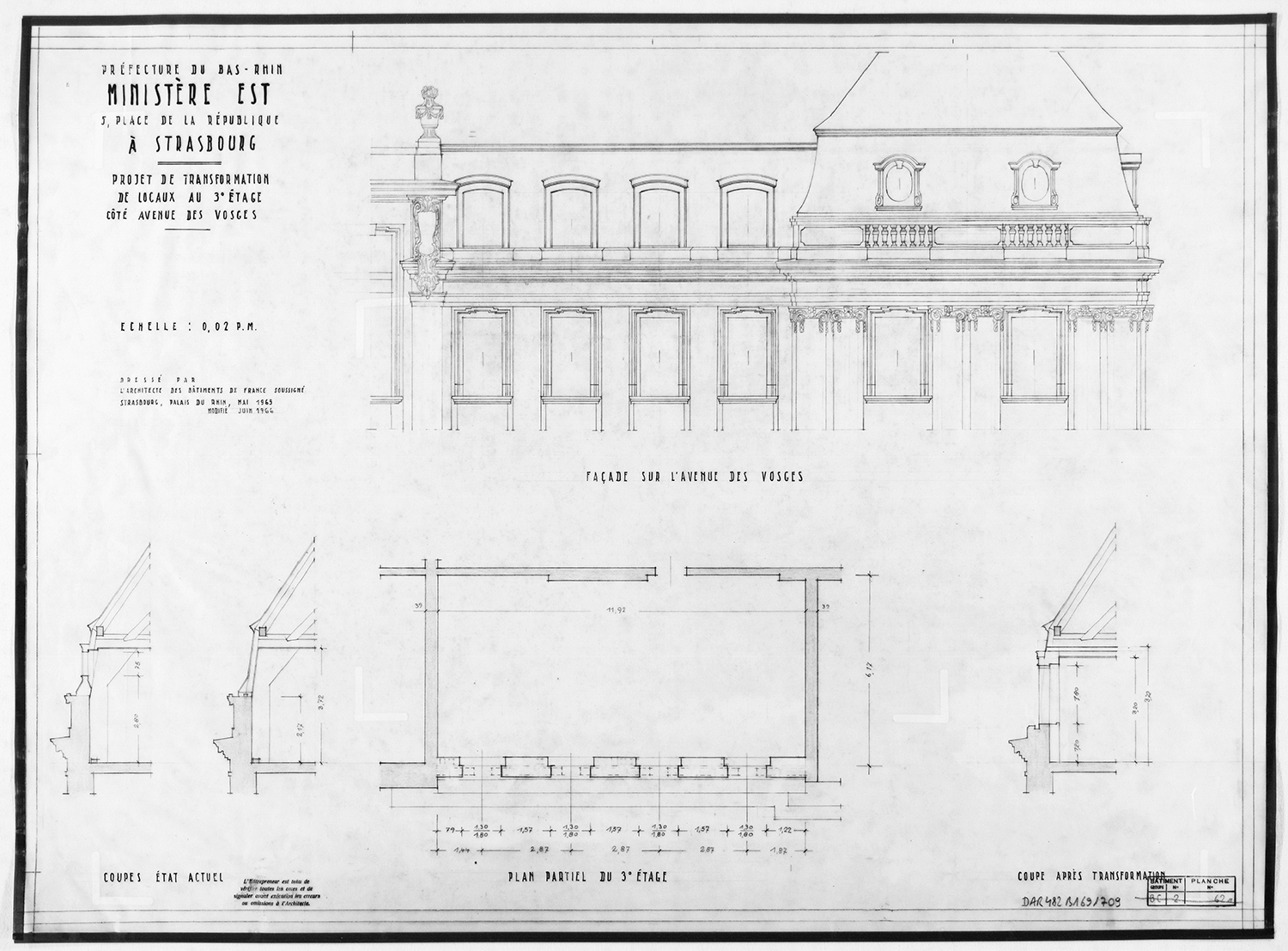 Projet de transformation des locaux au troisième étage, plan de masse, élévation et coupes du côté ouest de la façade. 