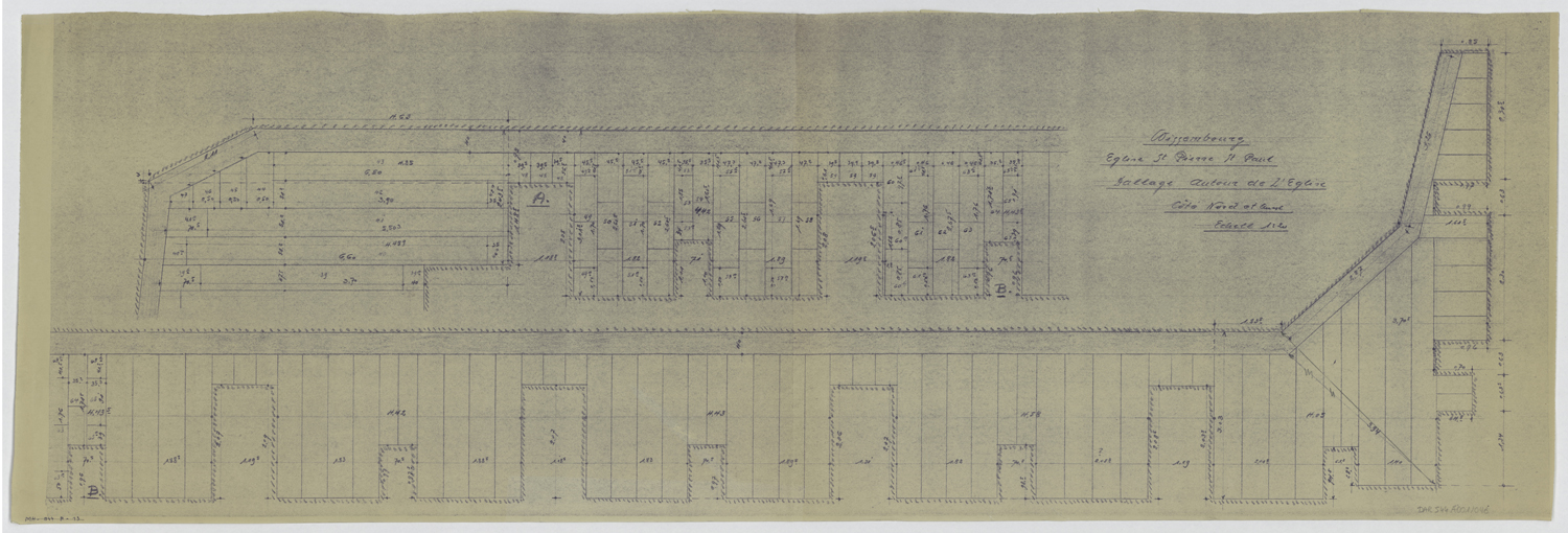 Dallage autour de l’église, plan des côtés nord et ouest.