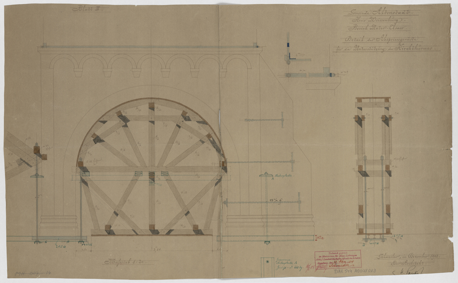 Clocher ; élévation et coupe des échafaudages de soutènement du portail.