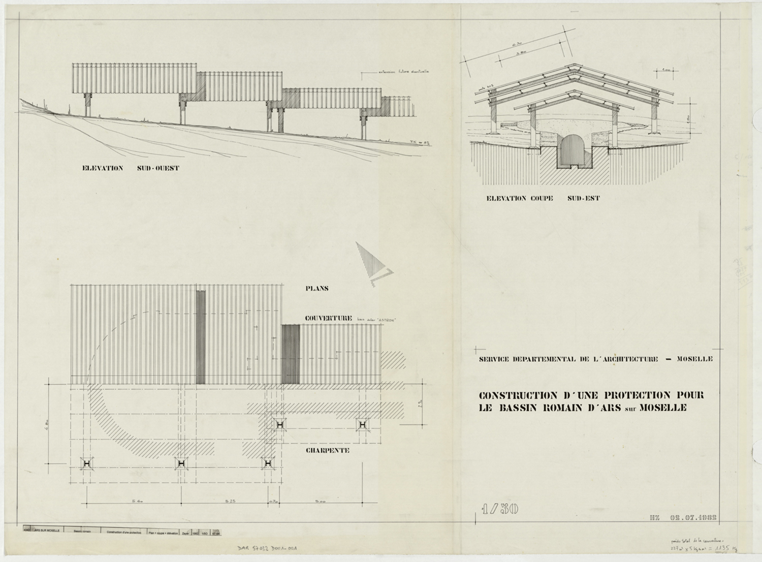 Construction d’une protection pour le bassin de décantation, plan de masse, élévation et coupe.