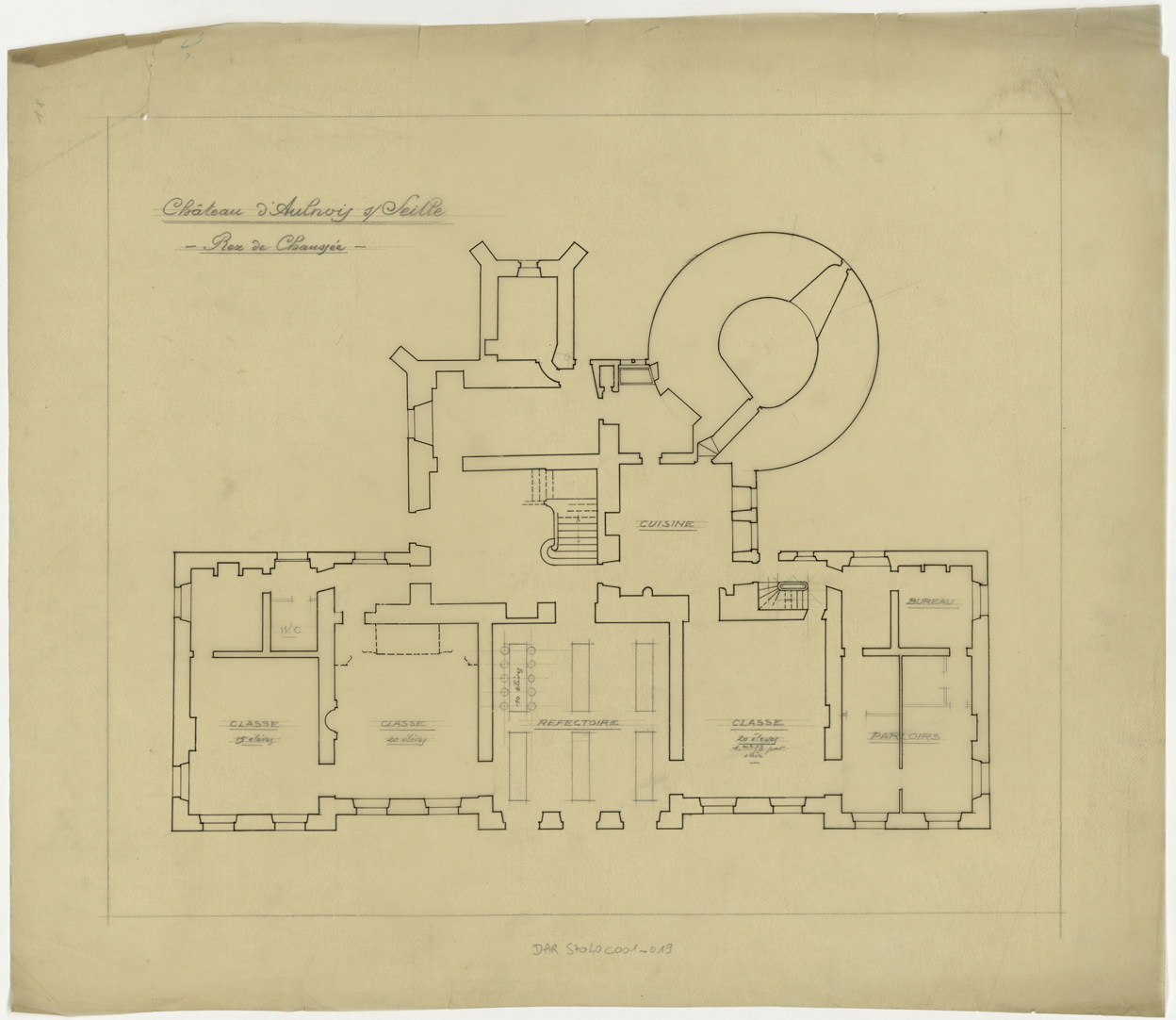 Projet d’aménagement en école, plan de masse du rez-de-chaussée.