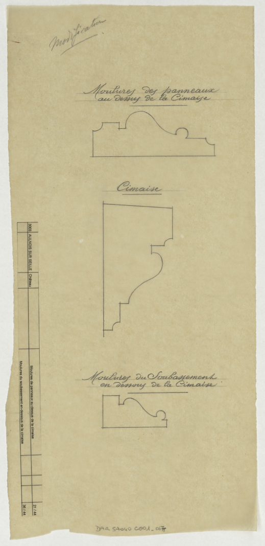 Cimaise, profils de moulures des panneaux supérieurs et du soubassement.