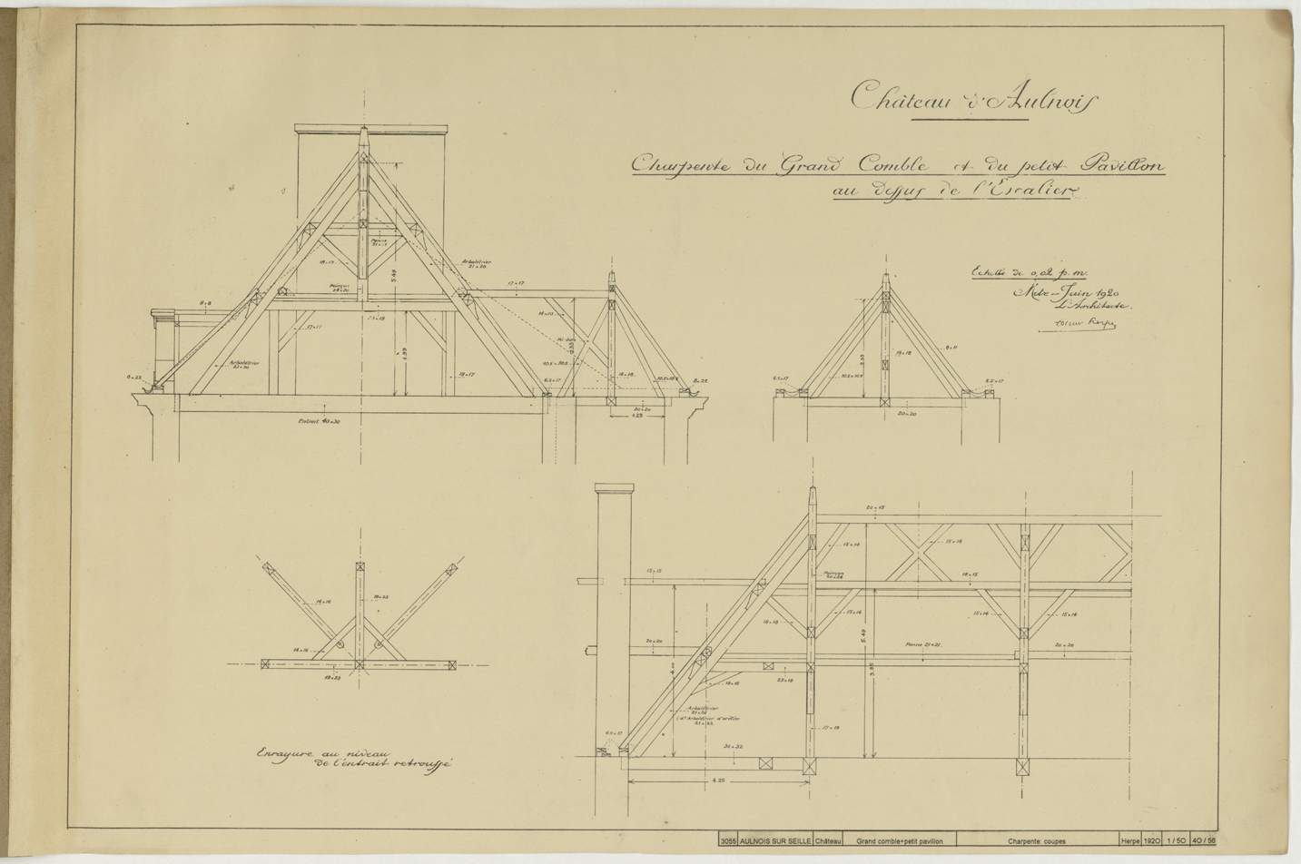 Charpente du grand comble et du petit pavillon au-dessus du grand escalier, plan et coupes.