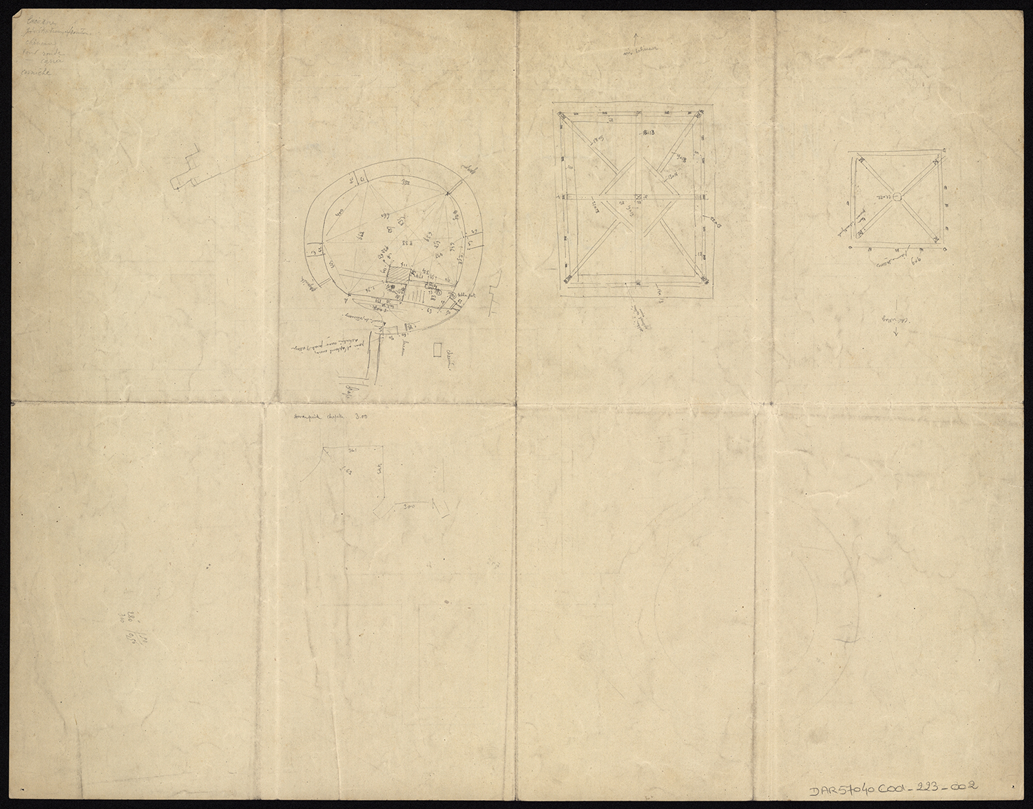 Croquis d’architecture, plans du premier étage de la tour est et d’une charpente.