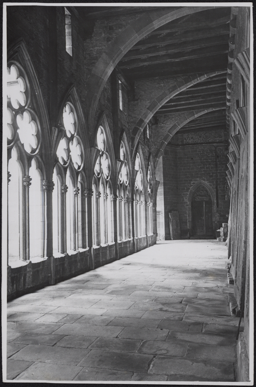 Cloître, vue d’intérieur.