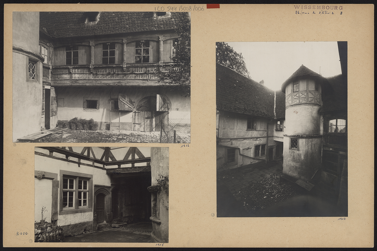 Vues d’ensemble de la façade sur cour et de la tour d’escalier, vue de détail de la porte cochère.