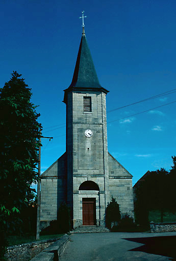 Elévation antérieure avec clocher-porche