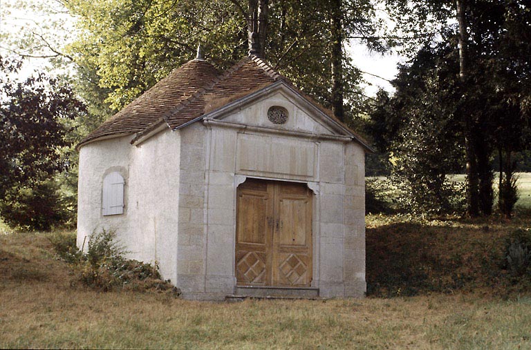 Chapelle : façade antérieure