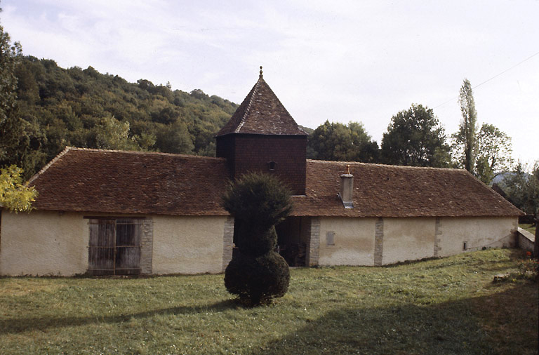 Communs avec pigeonnier