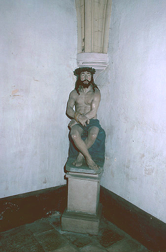 Christ aux liens : statue