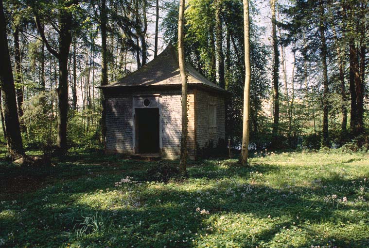 Pavillon de jardin à l'ouest