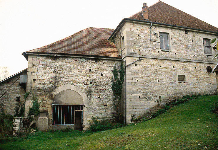 Halle du haut-fourneau : façade ouest