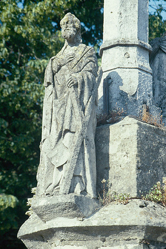 Piédestal : statue de Saint-André