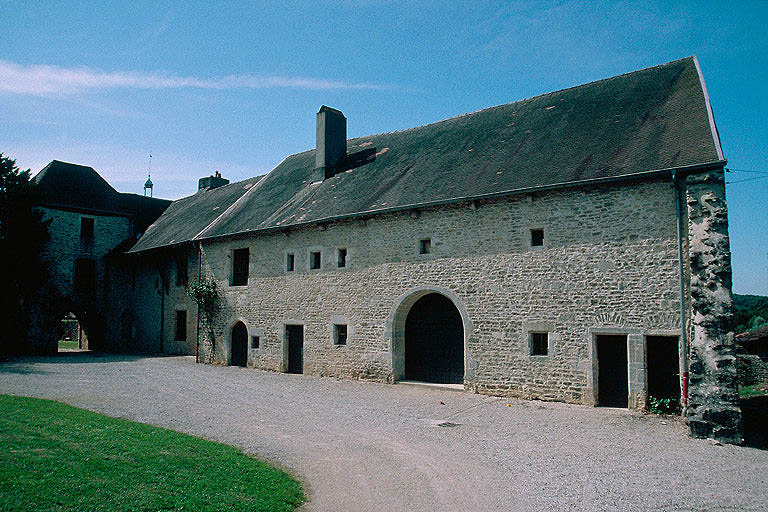 Corps de bâtiment sud : élévation nord sur cour.