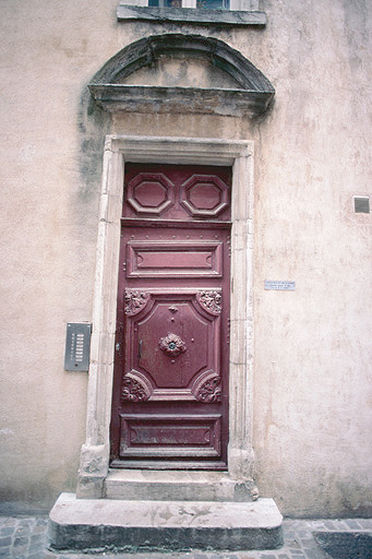 Façade latérale : porte.