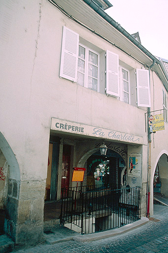 Façade antérieure.