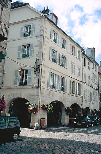 Façades antérieures.