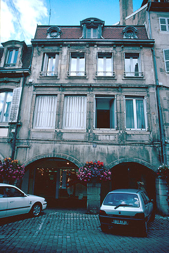 Façade antérieure.