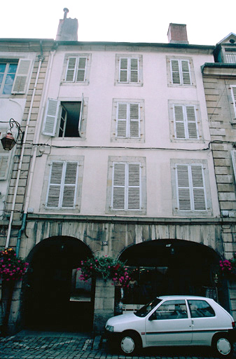 Façade antérieure.