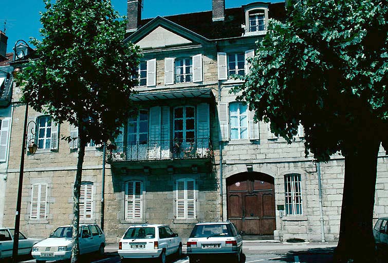 Façade antérieure.