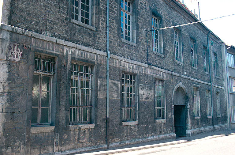 Baillage : façade sur la rue du Collège.