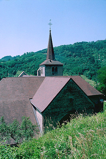 Vue plongeante depuis l'est.