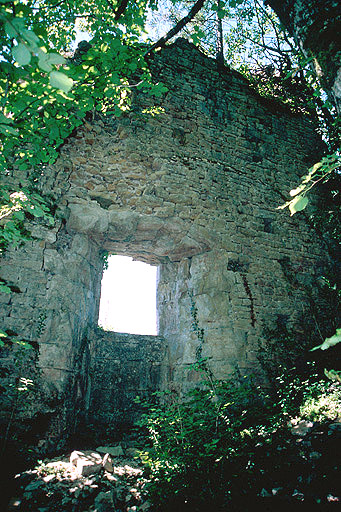 Côté ouest du château : élévation intérieure : baie.