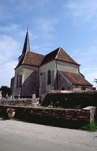 Elévation latérale droite et chevet avec sacristie.