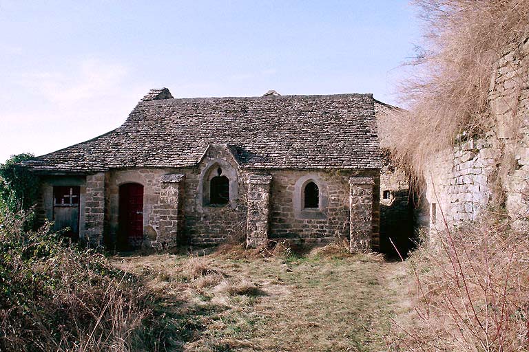 Chapelle et partie sud du logis : élévation est.