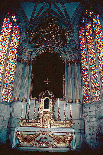 Maître-autel et retable. - © Monuments historiques