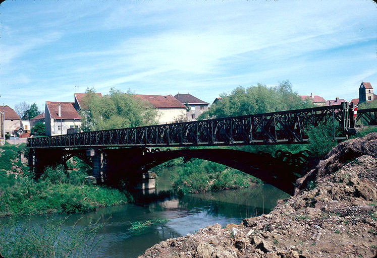 Pont : face ouest.