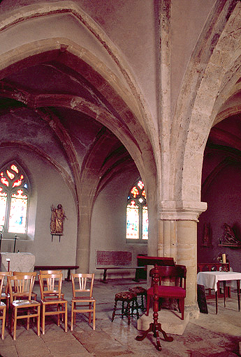 Chapelle "Notre-Dame de Rhé" attenante au choeur.