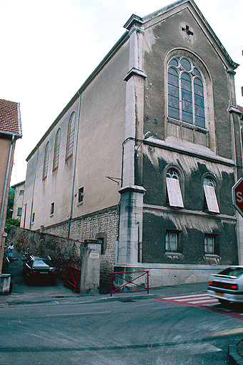 Chapelle du collège au sud-ouest.