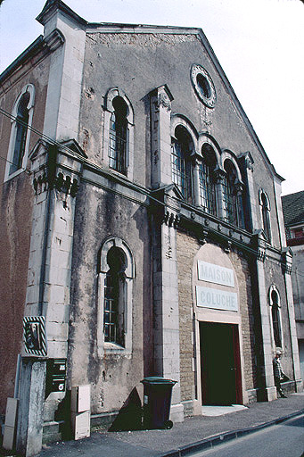 Façade ouest vue du nord.