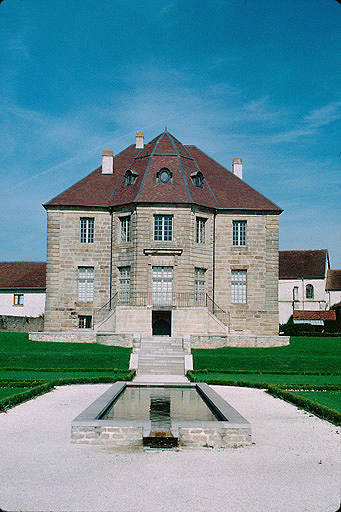 Corps de logis façade sud.