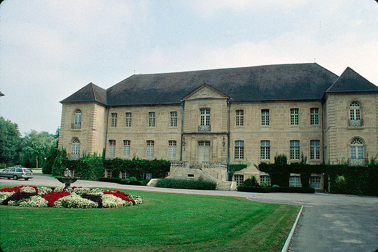 Corps de bâtiment est : façade est.